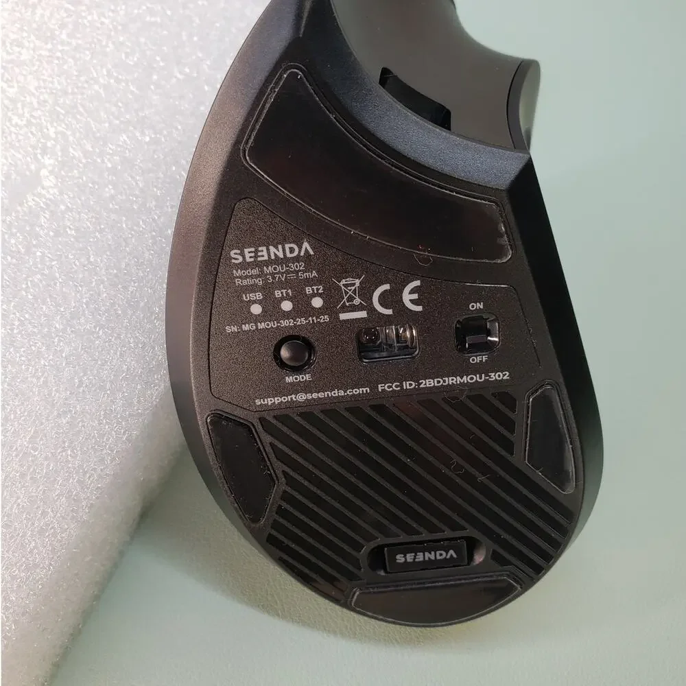 Seenda MOU-302 Tri-Mode Ergonomic Vertical Wireless Mouse